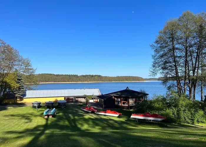 Traumhaftes Am Am Luebbesee In Templin