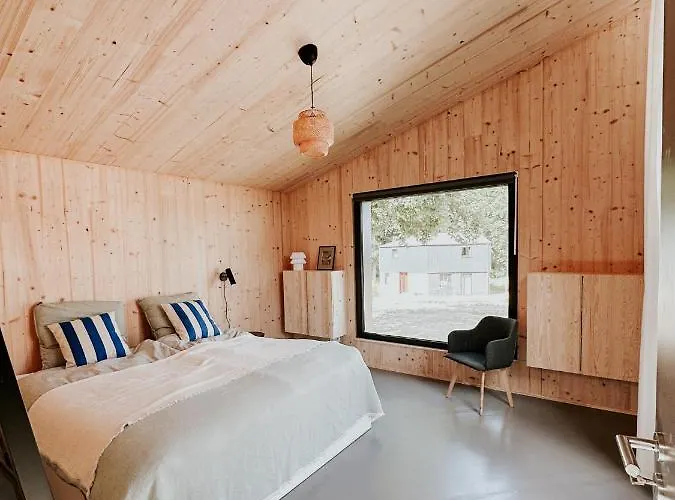 Traumhaftes Am Am Luebbesee In Feriehus *