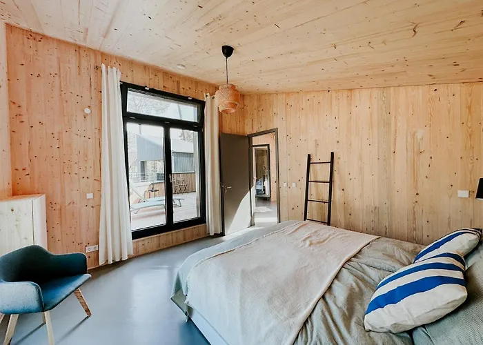 Traumhaftes Am Am Luebbesee In Feriehus Templin